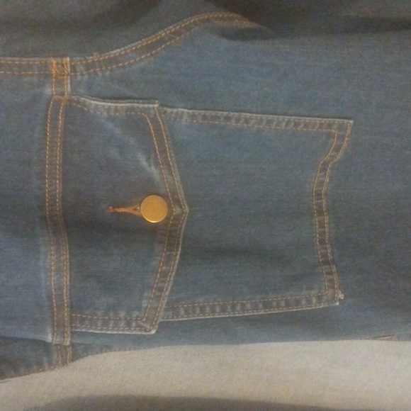 Great Denim jacket. 3/4 sleeve brand is Red Ruby woman. - Picture 4 of 7